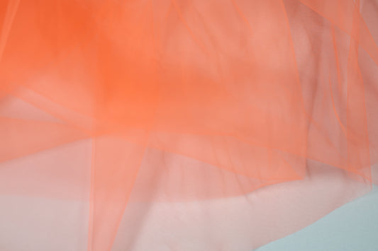 Leichter Tüll in Orange – perfekt für kreative Projekte