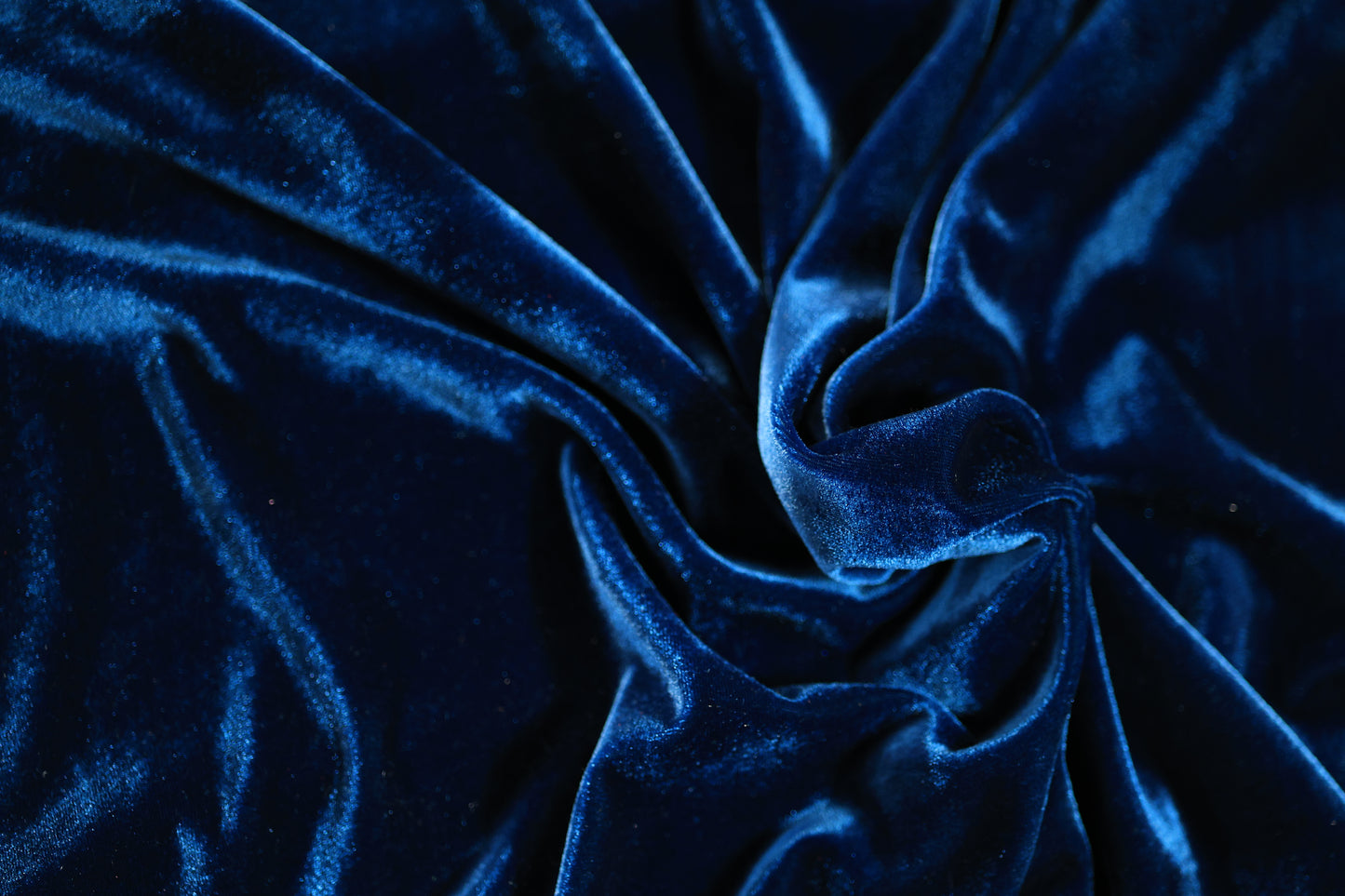 Tiefblauer Samt Stoff – luxuriöse Textur