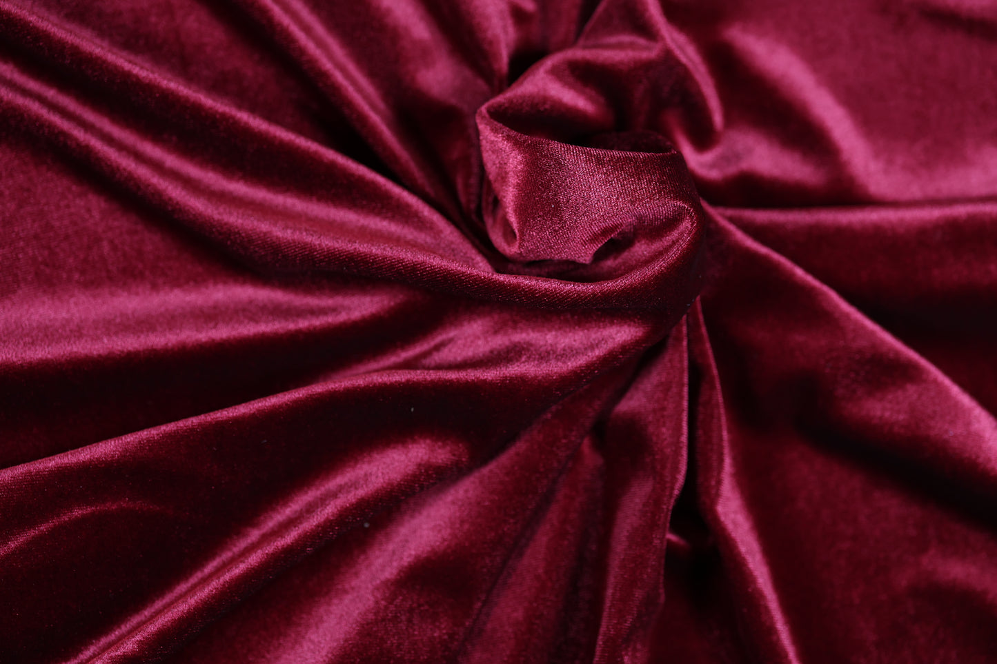 Samtstoff in Altrosa – ideal für feminine Kleidung