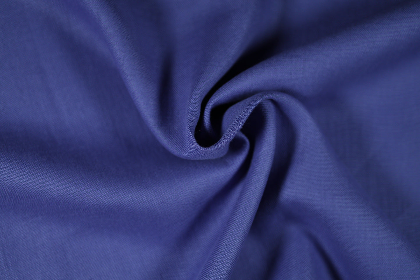 Leinenstoff in Indigoblau – ideal für Sommermode, Deko und Accessoires