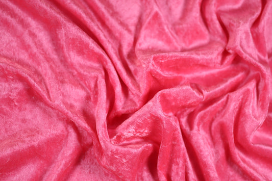 Intensiv glänzender Samtstoff in Pink