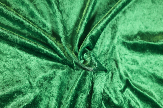 Leuchtend grüner Samt für Deko und Fasching