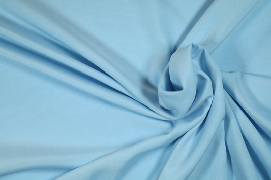 Leichter Viskosestoff in Himmelblau – ideal für luftige Sommermode oder kreative DIY-Projekte