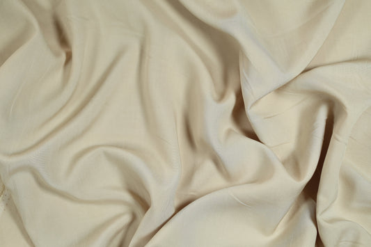 Leichter Viskosestoff in Beige – ideal für luftige Sommermode oder kreative DIY-Projekte