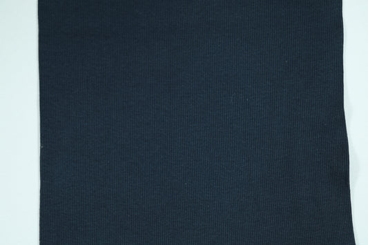 Dunkelblauer Baumwoll-Bündchenstoff mit feiner Rippenstruktur