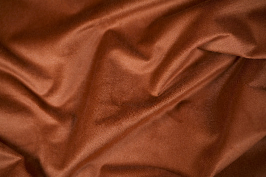 Robuster Polsterstoff in Kupferbraun – perfekt für Wohnaccessoires