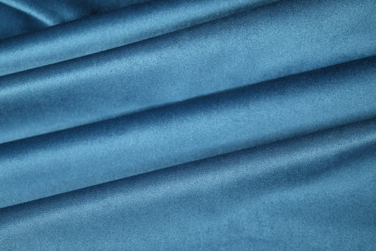 Stahlblauer Polsterstoff – hochwertig und strapazierfähig