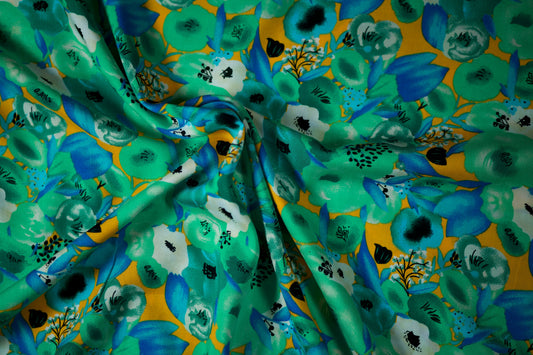 Weicher Viskosestoff – perfekt für Sommerkleidung