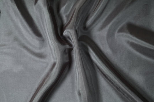 Glatter Futterstoff Taft – Farbe: Mittelgrau