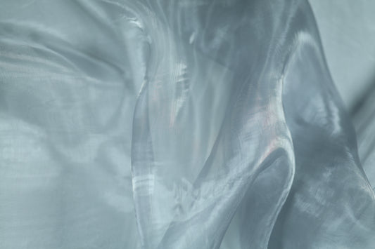 Organza Stoff silbergrau halbtransparent schimmernd 140cm breit