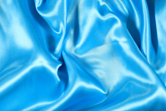 Kräftiger blauer Satin Stoff für festliche Deko