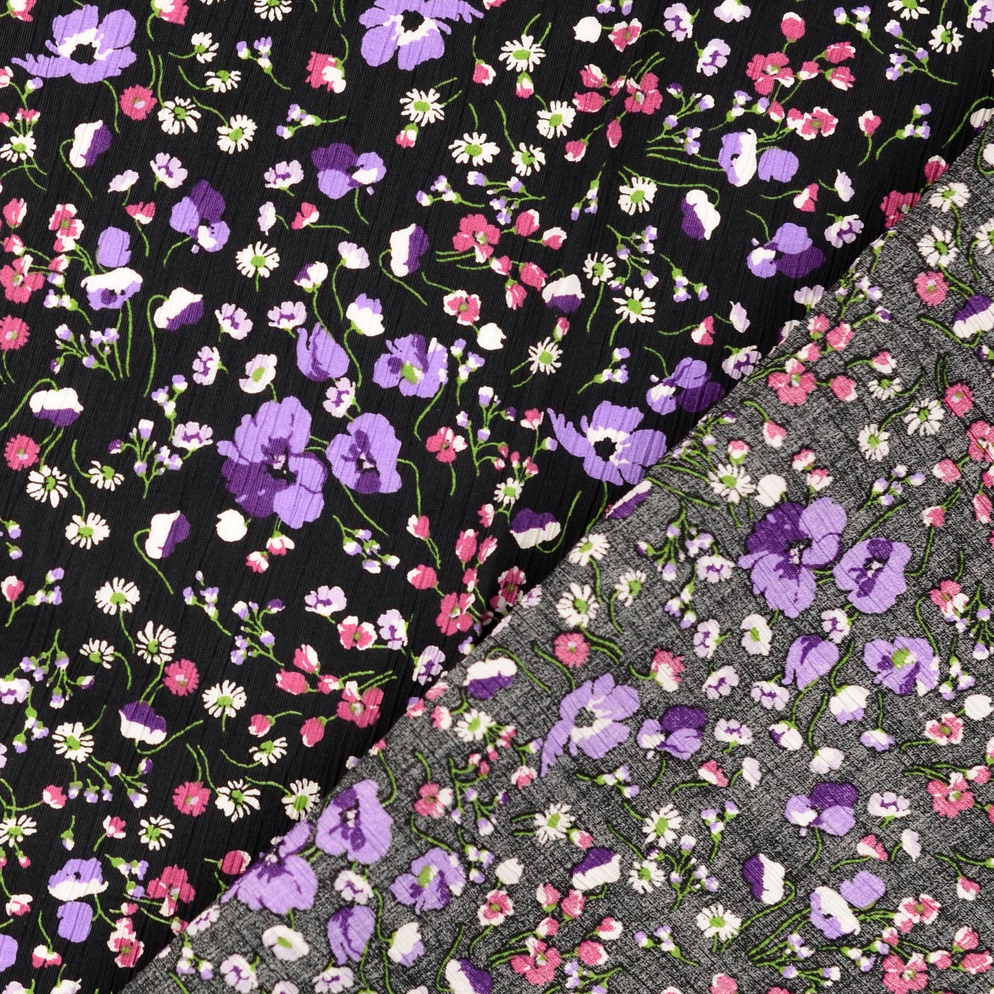 Viskose Krepp Blumen Lila – Leichter Stoff für Blusen & Kleider