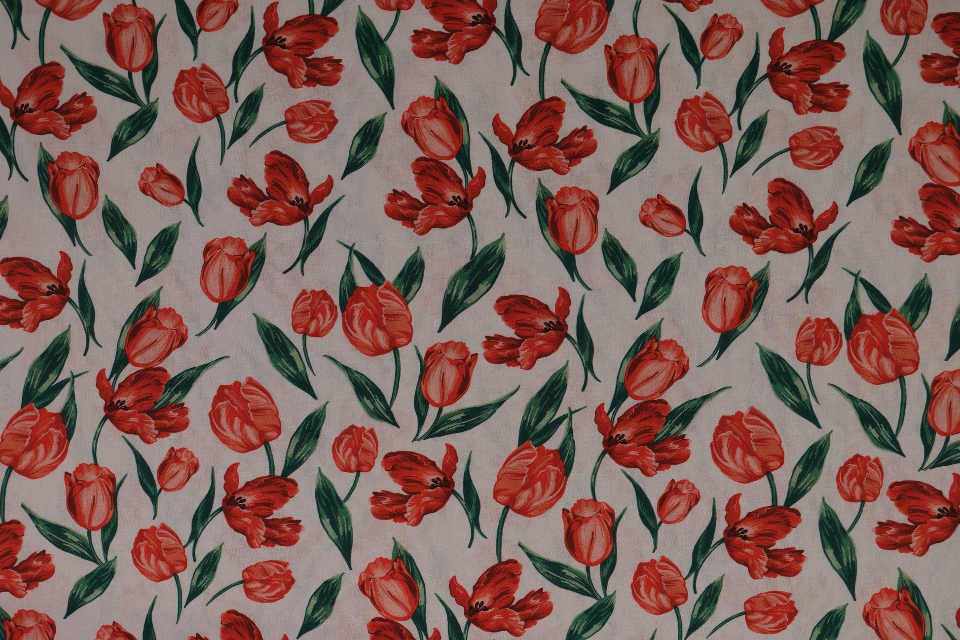 Baumwollstoff Rote Tulpen – floraler Tulpenstoff aus 100 % Baumwolle