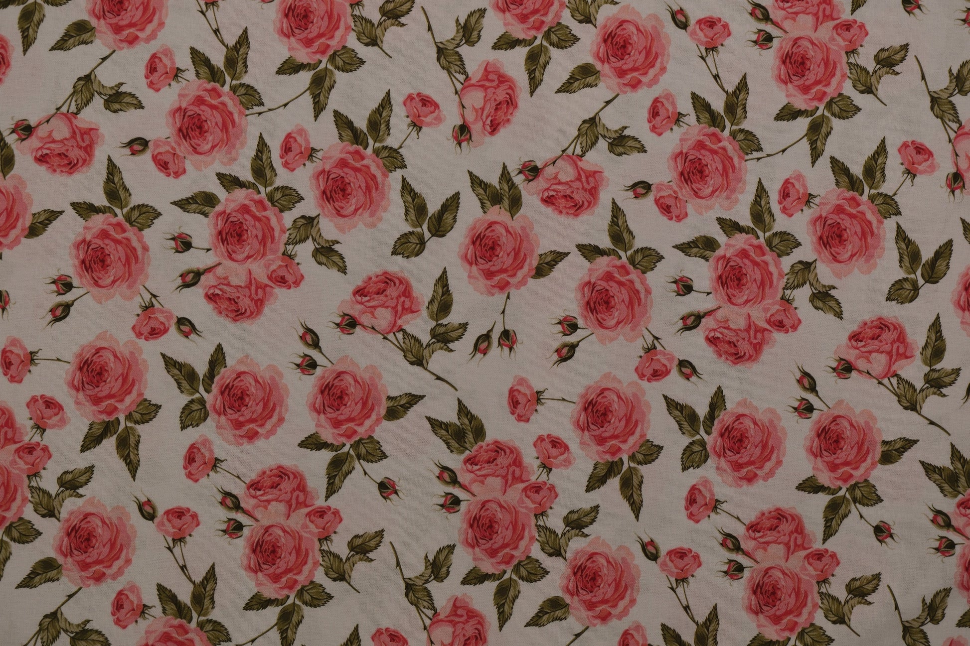 Baumwollstoff Rosen Rosa – romantischer Rosenstoff aus 100 % Baumwolle