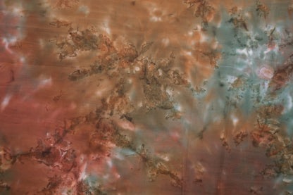 Batikstoff Erde Natur – künstlerischer Baumwollstoff in warmen Naturtönen