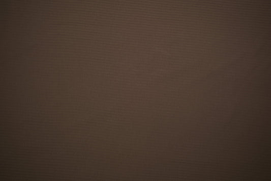 Rip Jersey in hellbraun mit feiner Rippstruktur - Detailaufnahme der Stoffstruktur