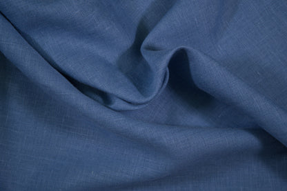 100% Leinen in Hellblau – luftiger Sommerstoff