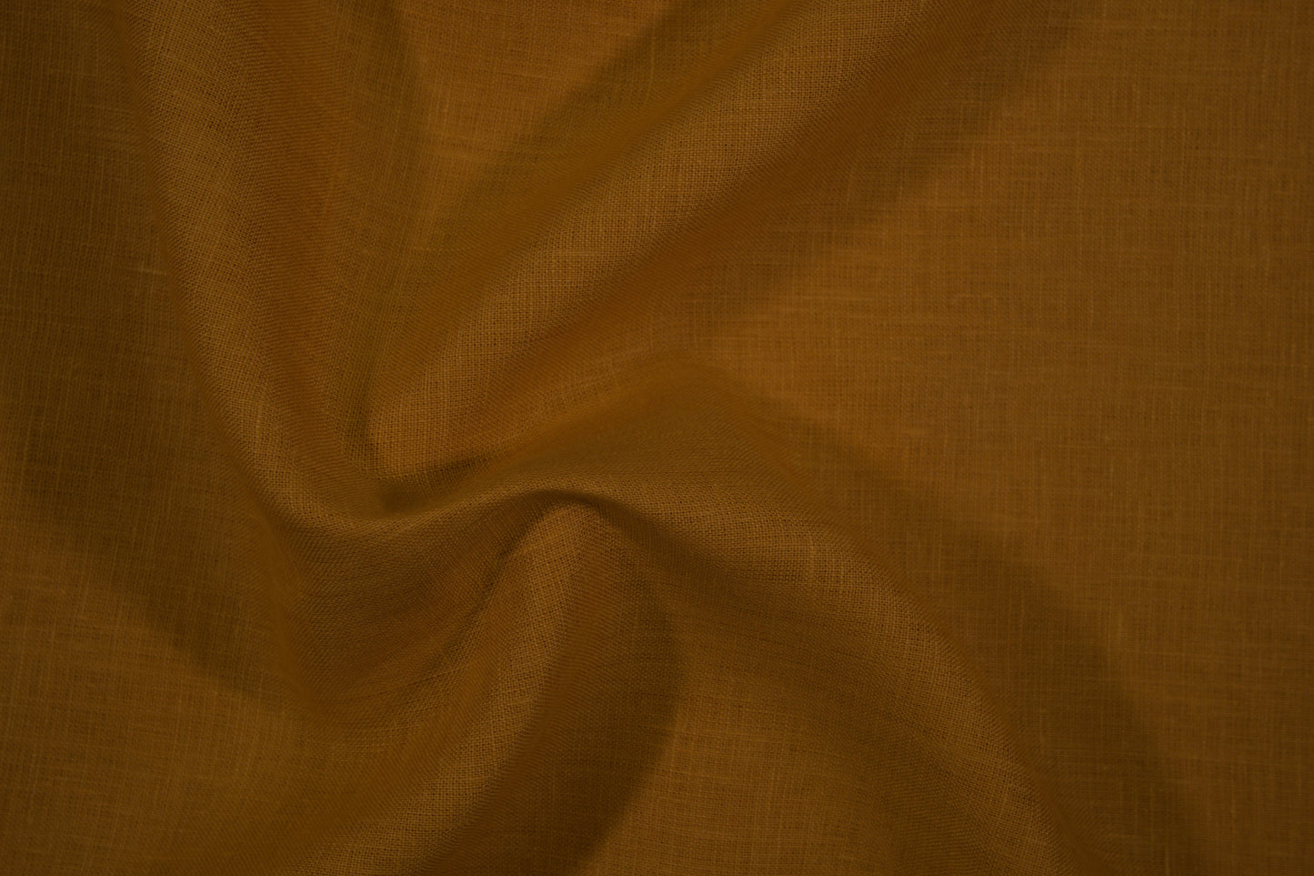 100% Leinen in Senf – gleichmäßiger, trendiger Farbton
