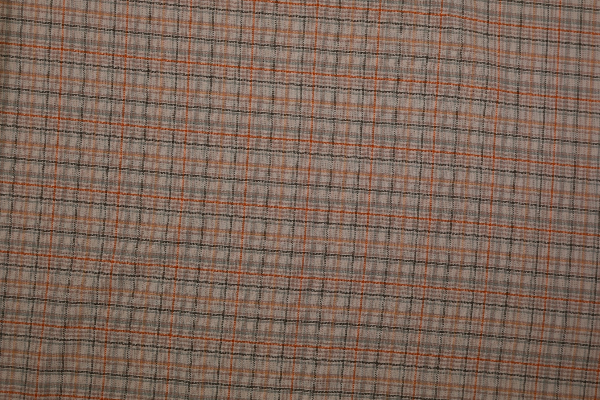 Karo Geschirrtuchstoff aus Baumwolle – aufgelegt