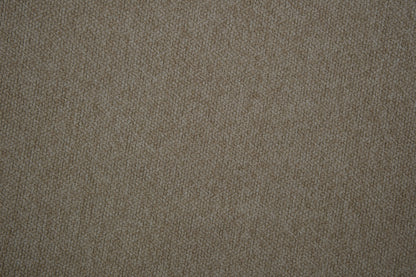 Möbelstoff Bouclé in Sandbeige als Polsterstoff für Sofa und Sessel Detailaufnahme der Stoffstruktur