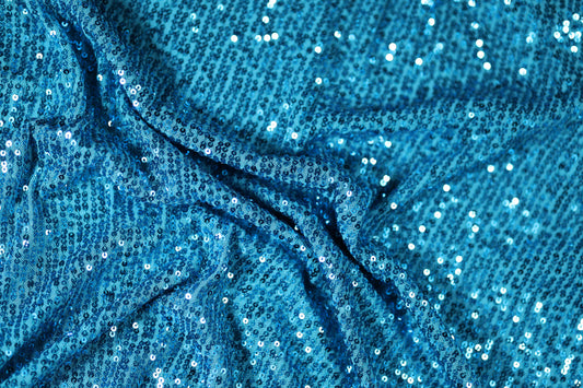 Blauer Paillettenstoff – glänzend, hochwertig und perfekt für Kostüme oder Abendmode