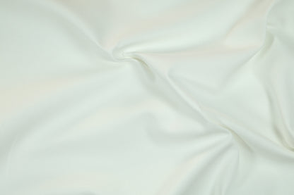 Weißer Canvasstoff aus Baumwolle für vielseitige Projekte