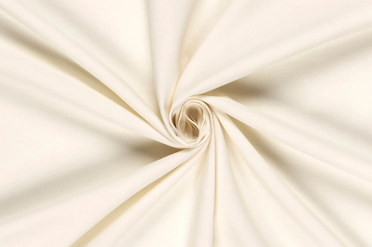 Wollweißer Fahnentuch Baumwollstoff Uni mit matter Oberfläche in hochwertiger Qualität