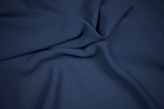 Chiffon Stoff in Marineblau – fließend & blickdicht